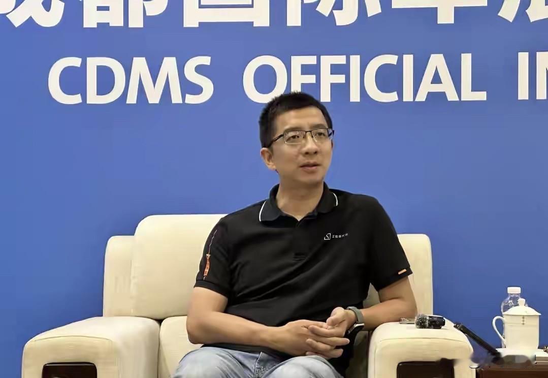 【消息称朱凌加盟沃尔沃】惊爆！据第一财经等媒体消息，朱凌博士正式出任沃尔沃汽车亚