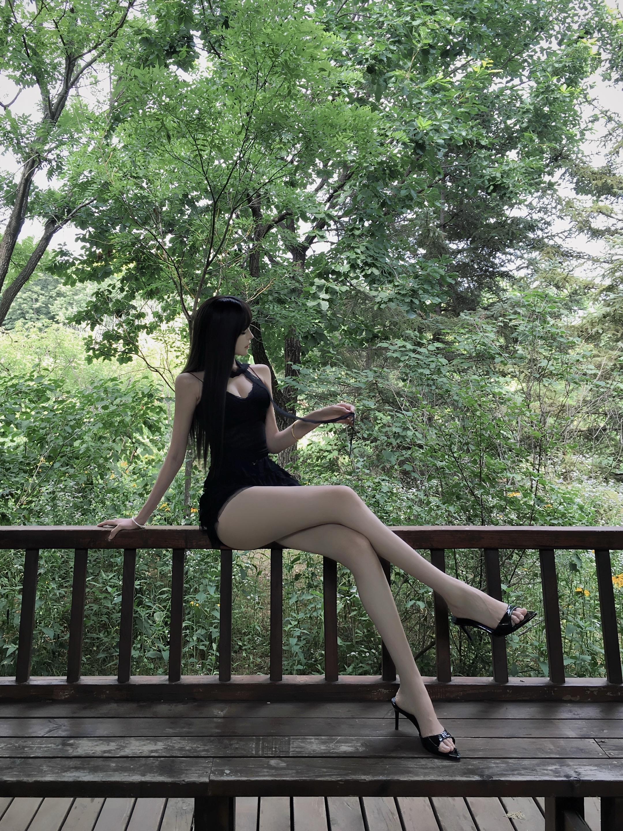 那个女人.