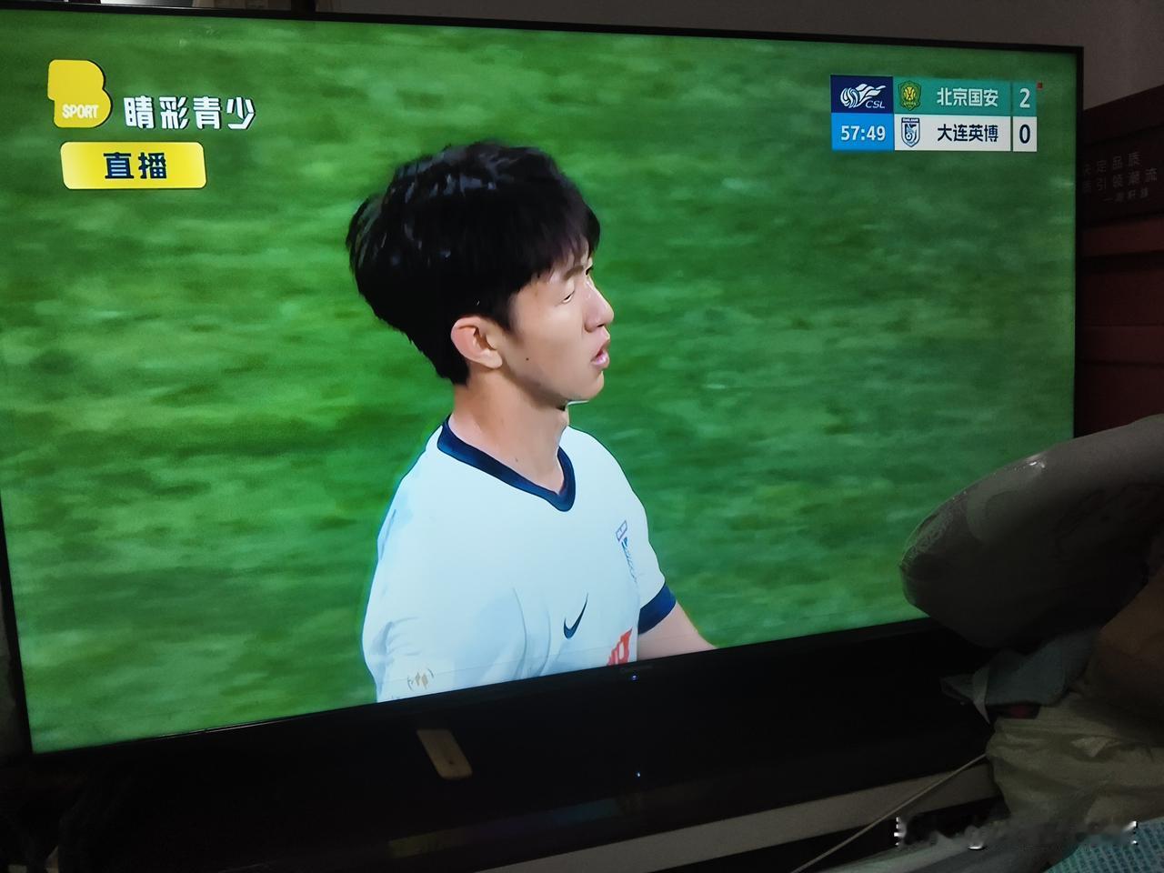 大连英博客场0:3不敌北京国安。表明看起来在工体输球不奇怪，而且，本身论实力，大