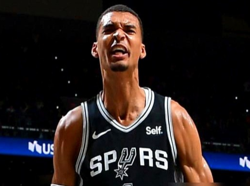 NBA出了个怪事，真没见过。文班亚马现在官方MVP榜第一！场均只打29.2分