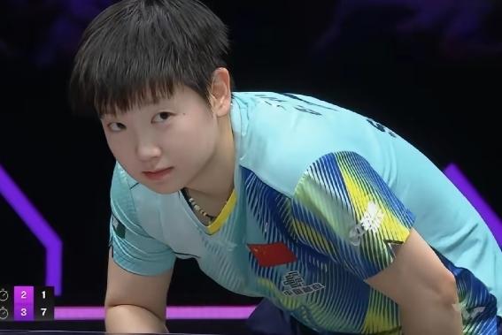 孙颖莎止步八强，观众鼓励莎莎，都大声高呼“莎莎你最棒”！其实懂球的人都看得很明白