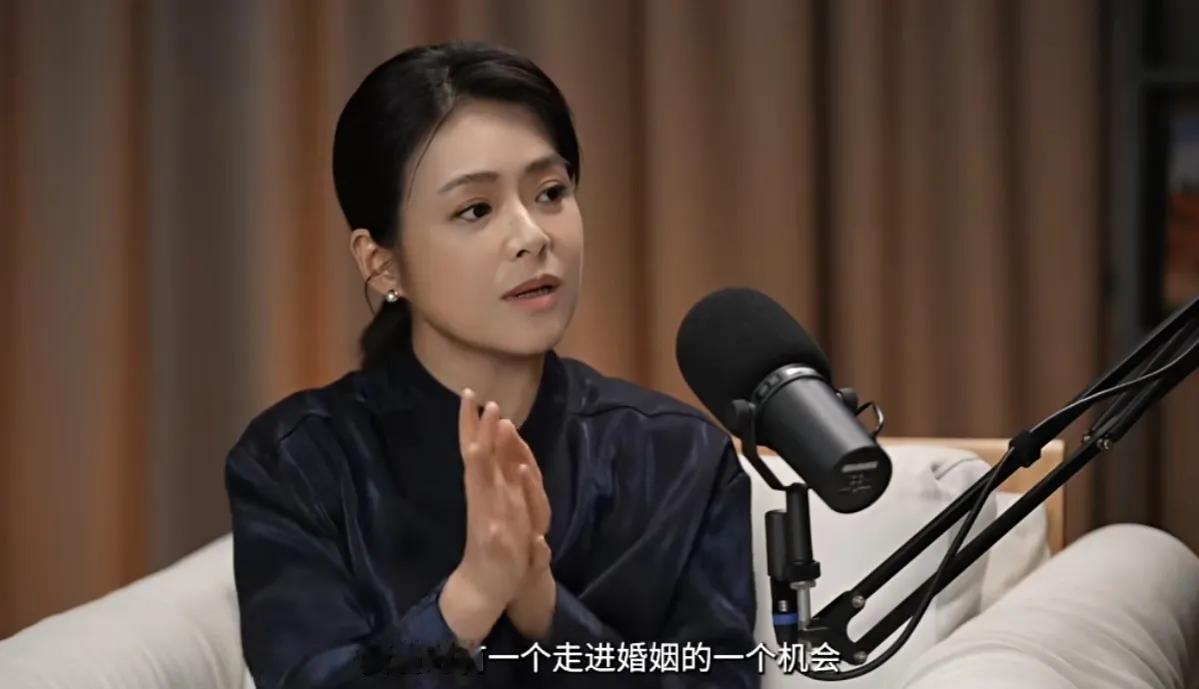 陈辰坦言自己的父母是非常非常好的父母，善解人意到极点，说:“在30多岁的时候，我