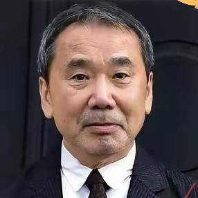 日本作家村上春树曾说：“我父亲是侵华日军，我从不吃中国菜，因为我不配，我也不生小