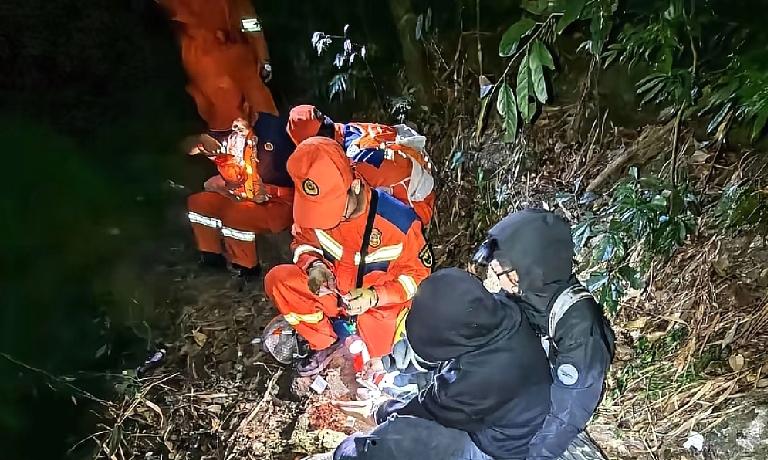 两名女子去罗浮山徒步，险些因为一个愚蠢的错误而永远留在了这里因为两名女子没有什