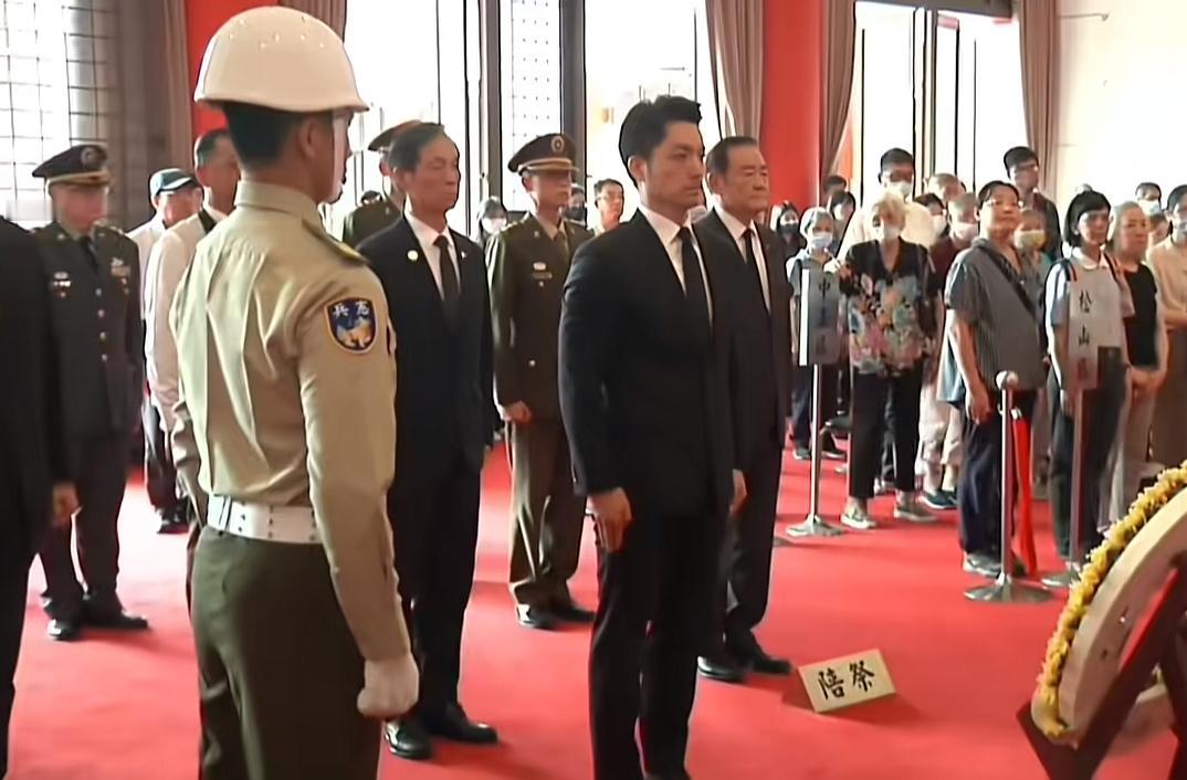 哈哈哈哈哈，太好玩了，台湾太逗了，也太草台班子了，连秋祭这么严肃的事情也闹笑话，