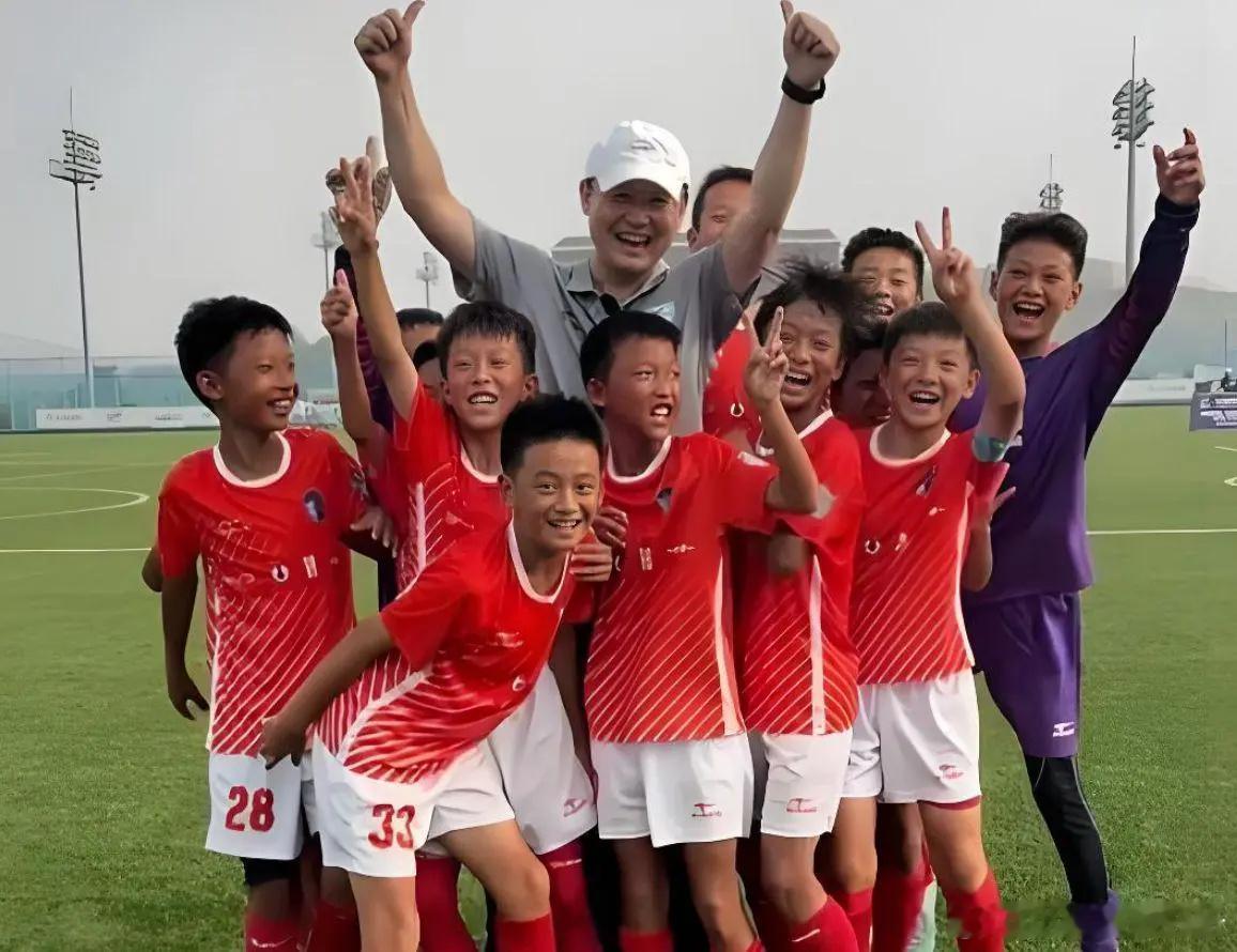 3年自掏2800万！孙继海坚持免费青训呐喊：不是家里有矿才能踢球退役之后，孙继