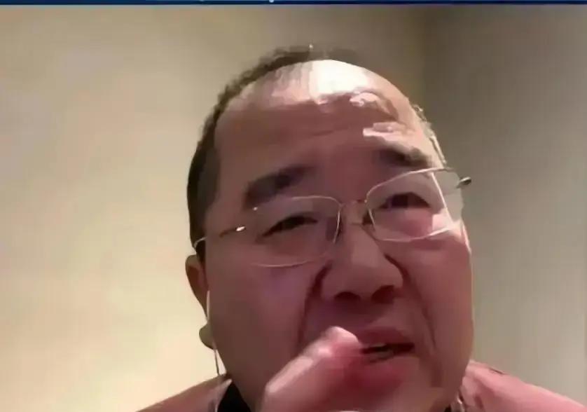 英达一句“后悔没管巴图”，在儿子直播间刷屏了。看着巴图三个月带货五千万，他这迟