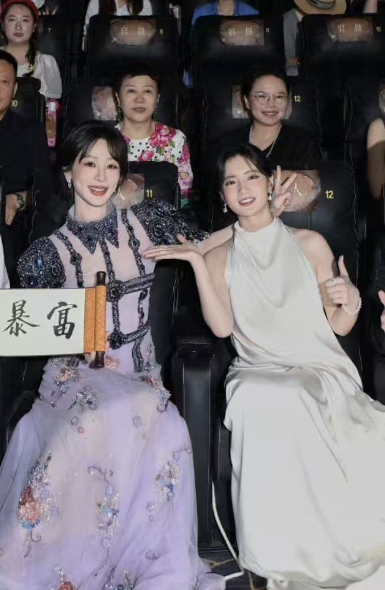 张雅钦说在追杨紫的生命树看来不管是屏幕前的我们，还是屏幕后的演员，都逃不过杨紫的