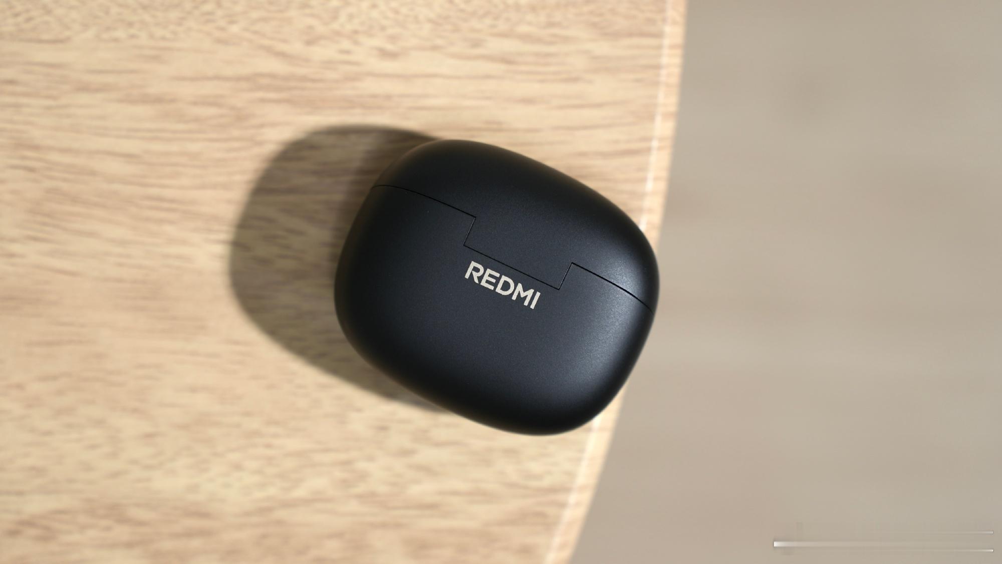 REDMIBuds8暮黑，这次跟着K90Max一同发布的还有这个全新的R