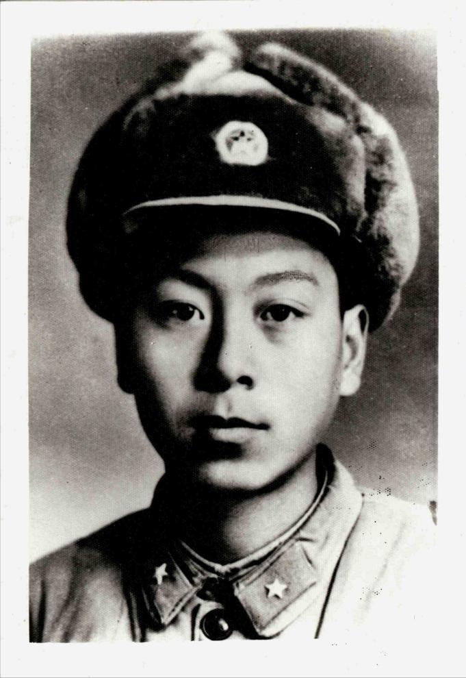 1962年11月18日喀喇昆仑山下，我军边防一个连掉进印军埋伏圈，被两处暗堡堵在