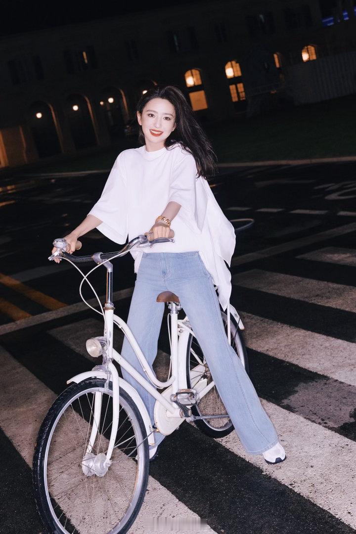 佟丽娅[爱心][爱心][爱心]​