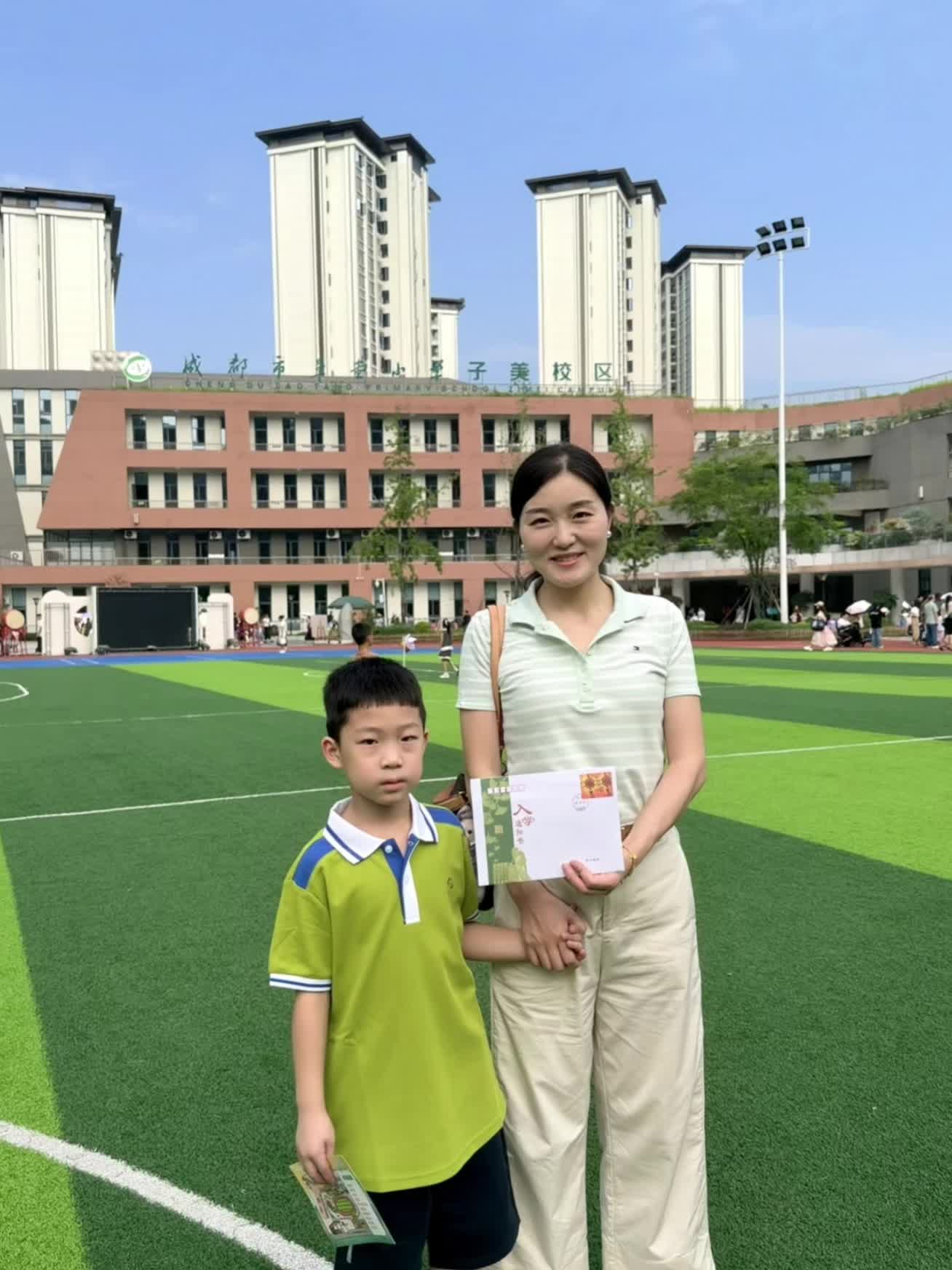 如果人生总是后知后觉 那请在拥有的时候珍惜一切