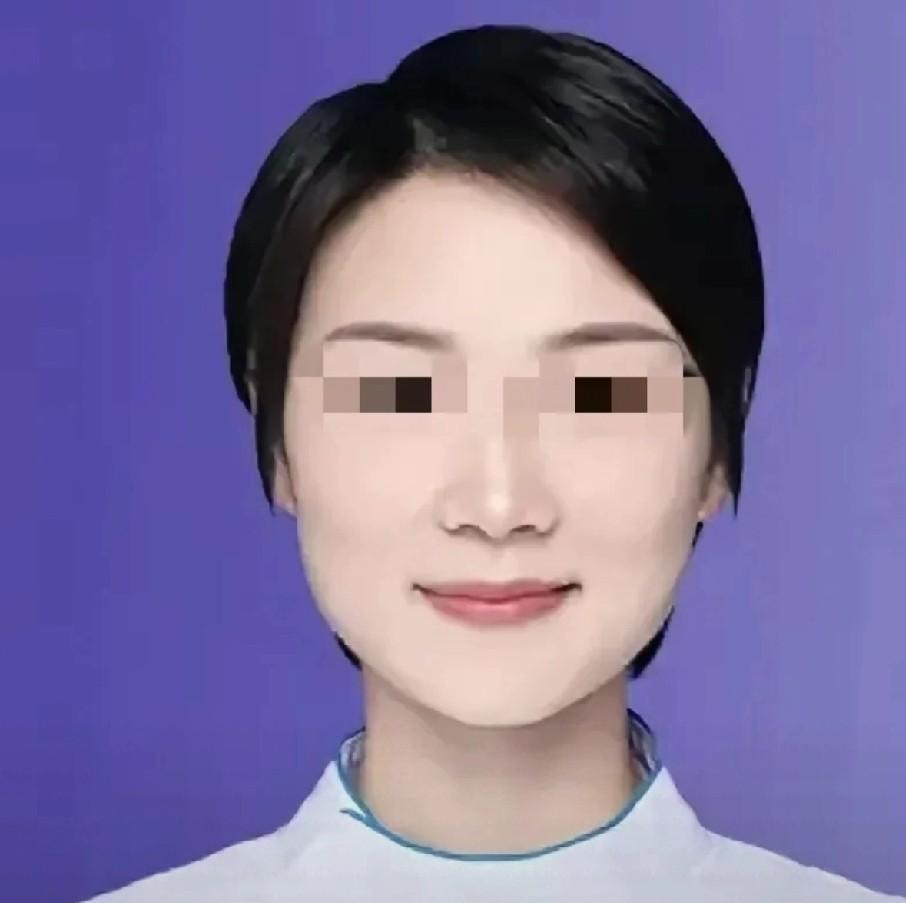 真是人比人气死人！你看副院长的老婆和这个眼科副主任两人的美真是不相上下各有千秋啊