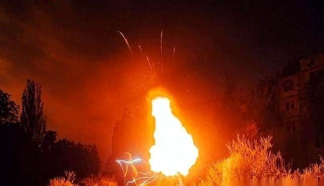 俄军第11集团军干了件狠事，直接把哈尔科夫前线的乌军，一秒钟打回了“石器时代”。