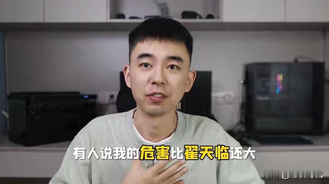 “能不能把视频删一下？我什么都没回复，直接把我拉黑了。”已经证实了一点，耿同学并