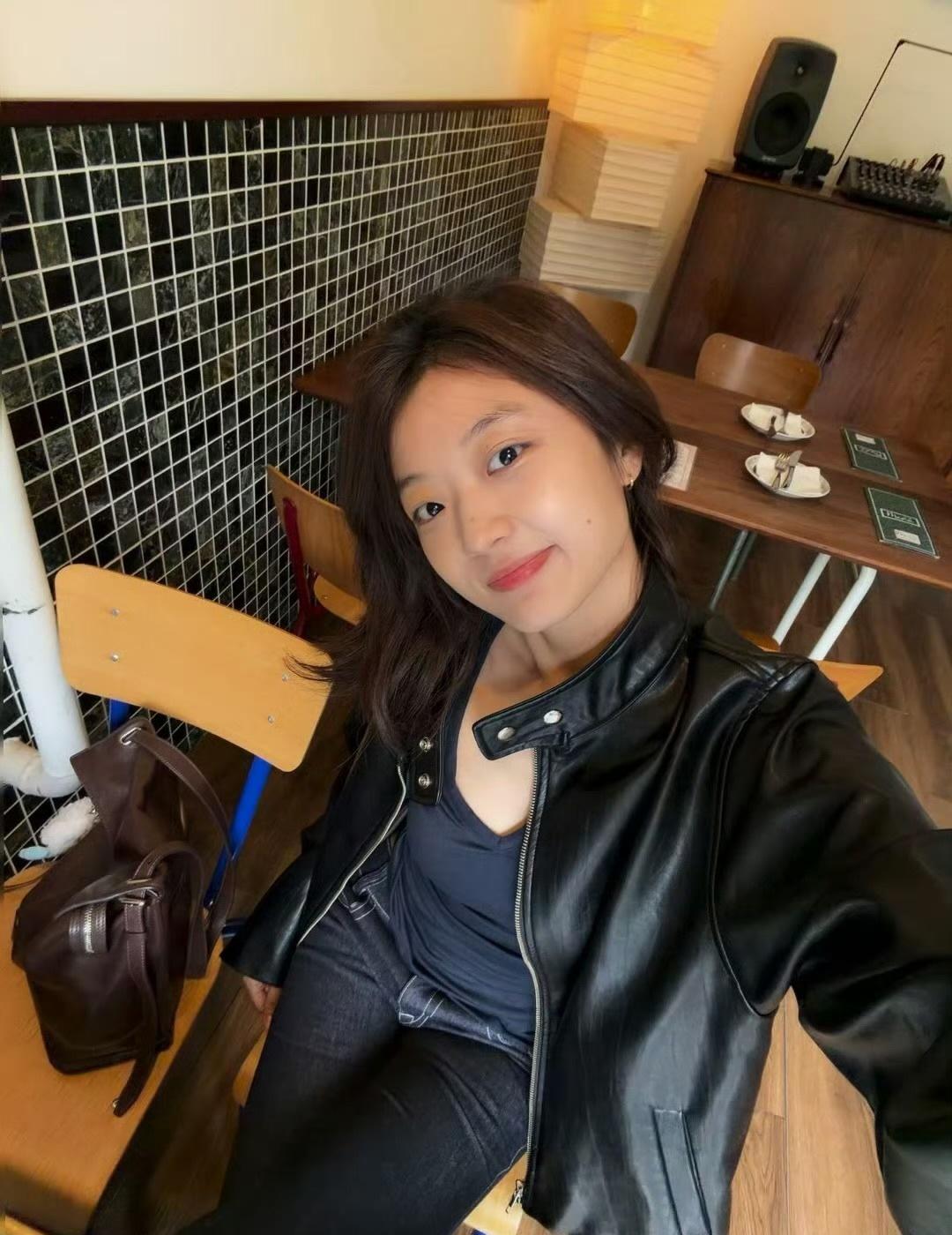 真的身材好好！！结果就这样被吃火锅偶遇了！女神有什么秘诀吗！！！吃火锅偶遇孙千