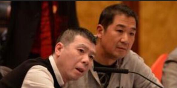 2015年，冯小刚和张国立曾公开建议恢复使用繁体字取代简体字，此言一出，文化学者