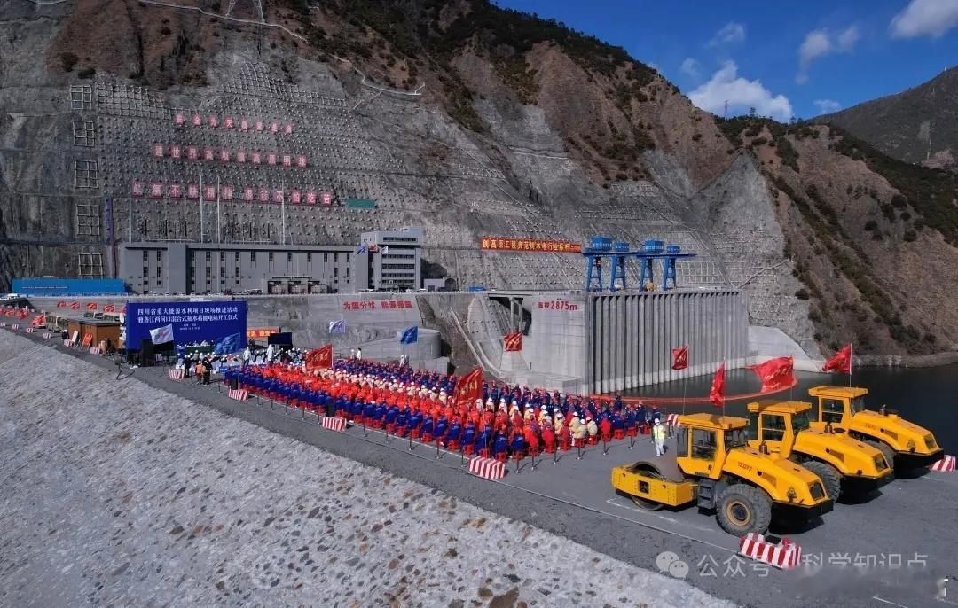中国在雅鲁藏布江下游修建水电站，一年下来发电量可超3000亿度朋友们，想象一下