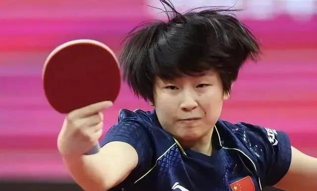 小将覃予萱厉害了！横扫陈熠成“克星”！乒超第三阶段，深圳大学18岁小将覃予萱战上
