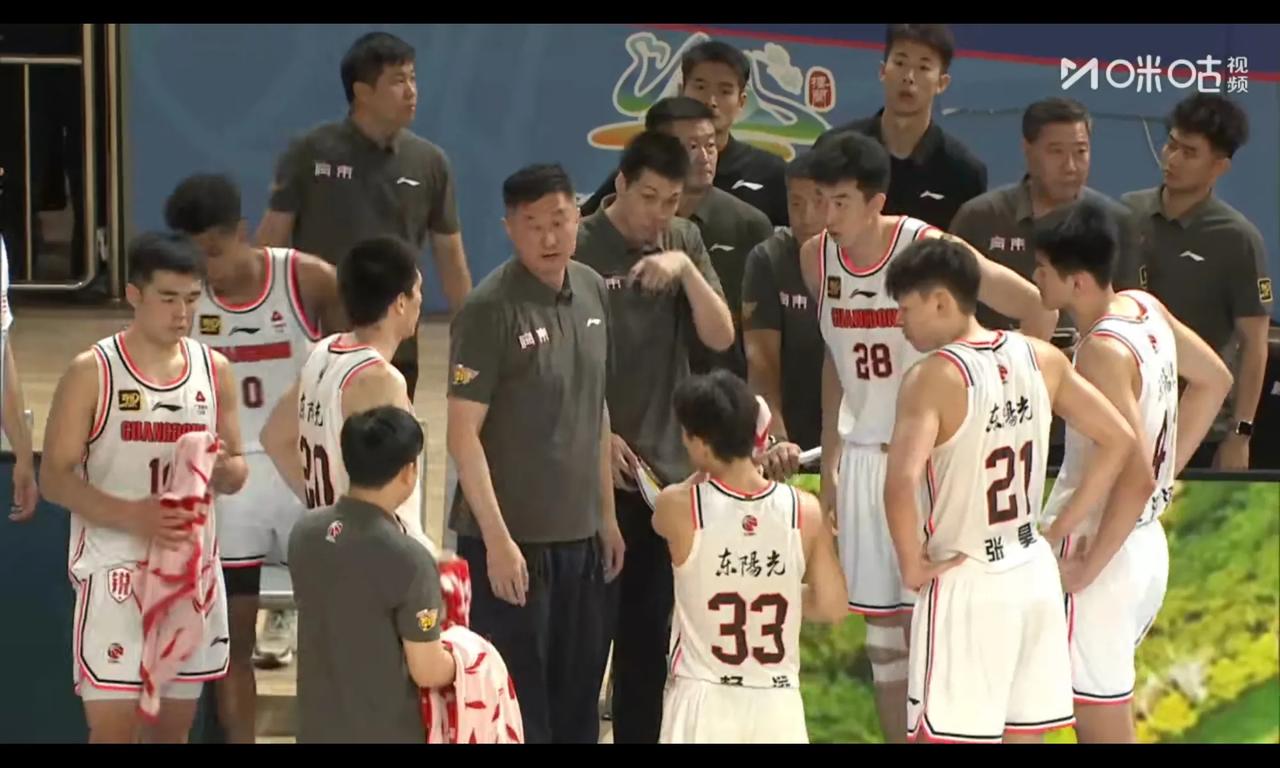 王少杰20分钟才2分3板，张昊各种出手不合理，宏远7人打球真的难为情夏季联赛