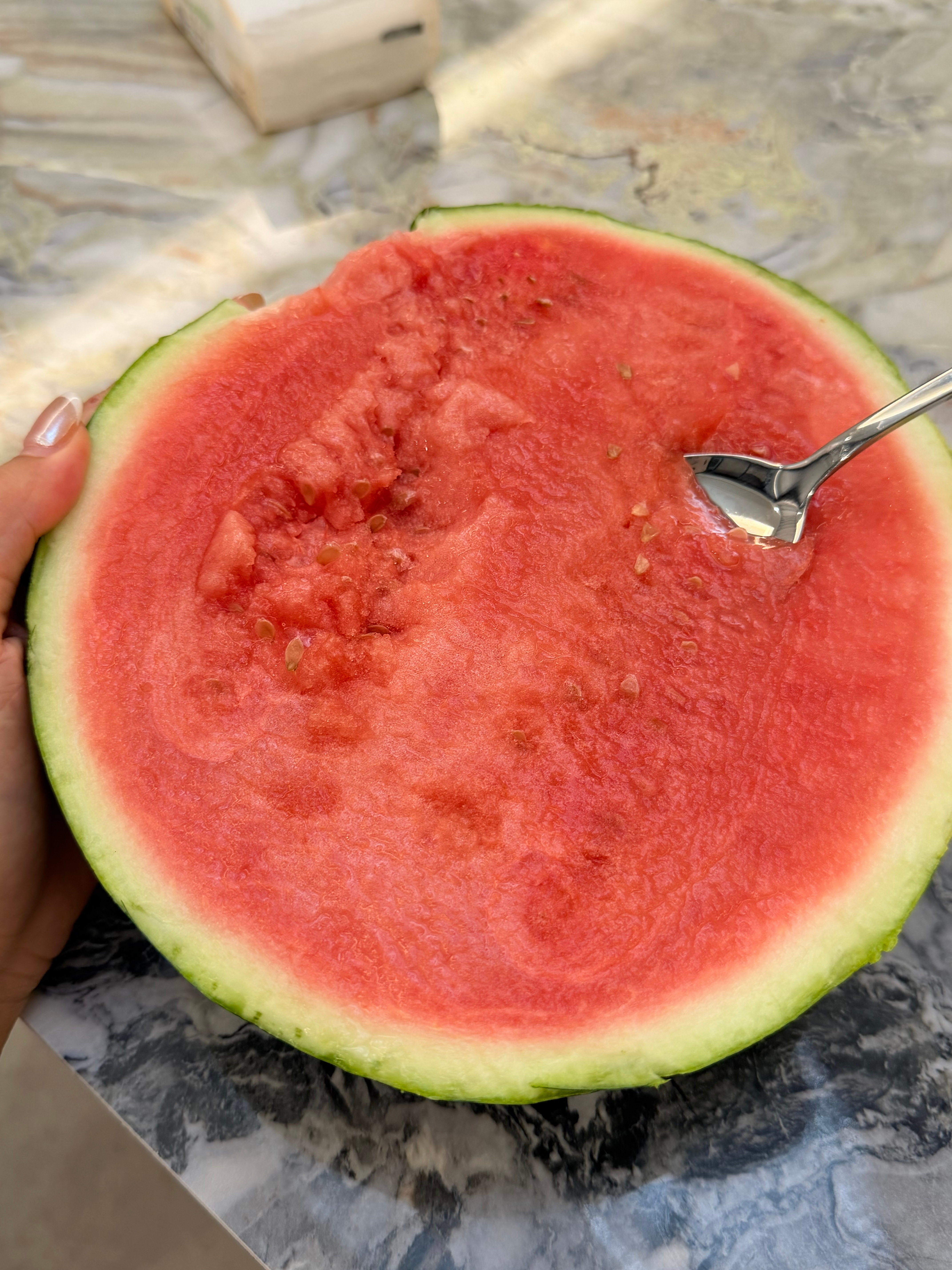 睡不捉小龙虾+凉拌菜+西瓜🍉^_^