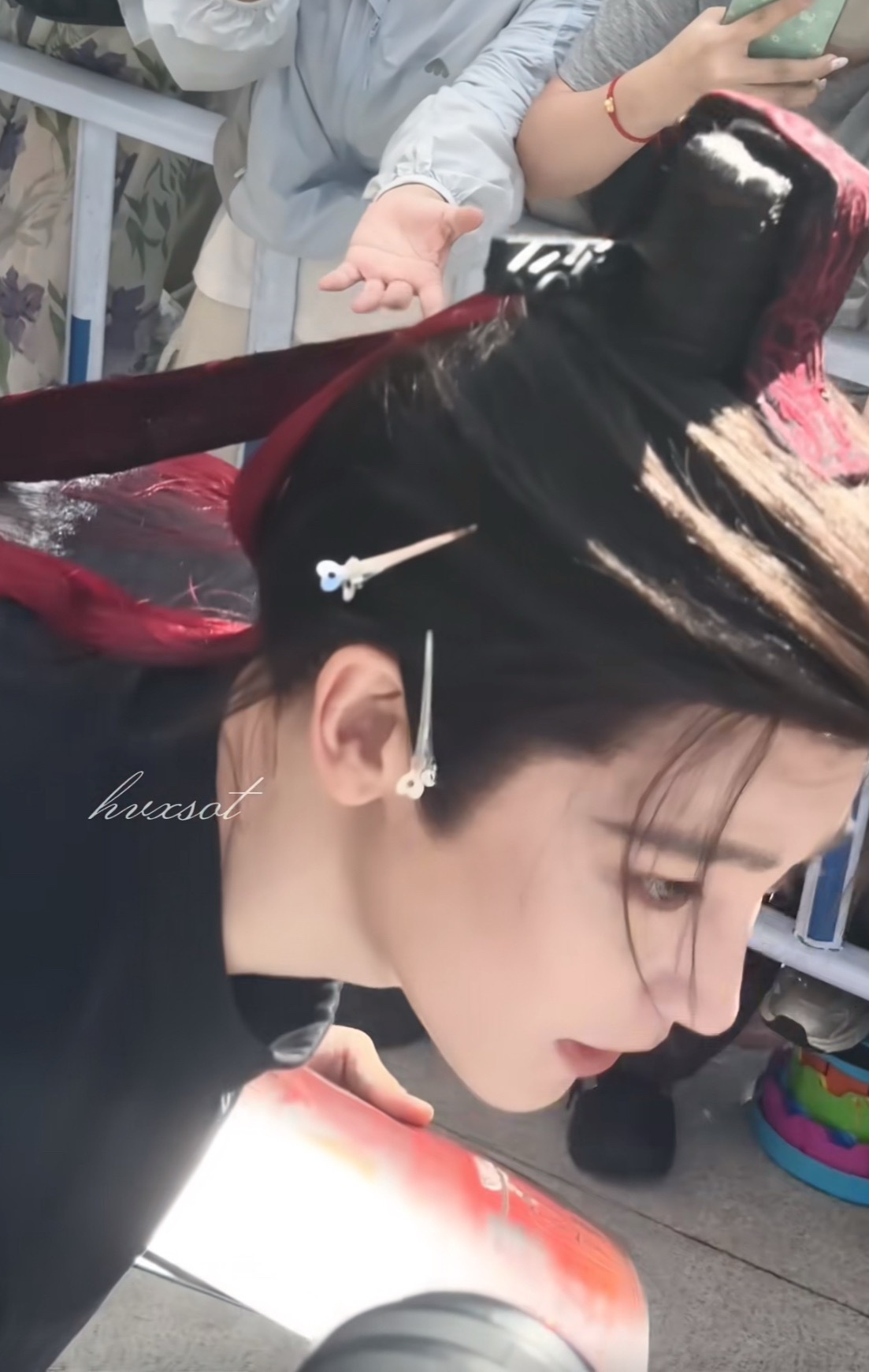 卧槽这是侯明昊的侧脸
