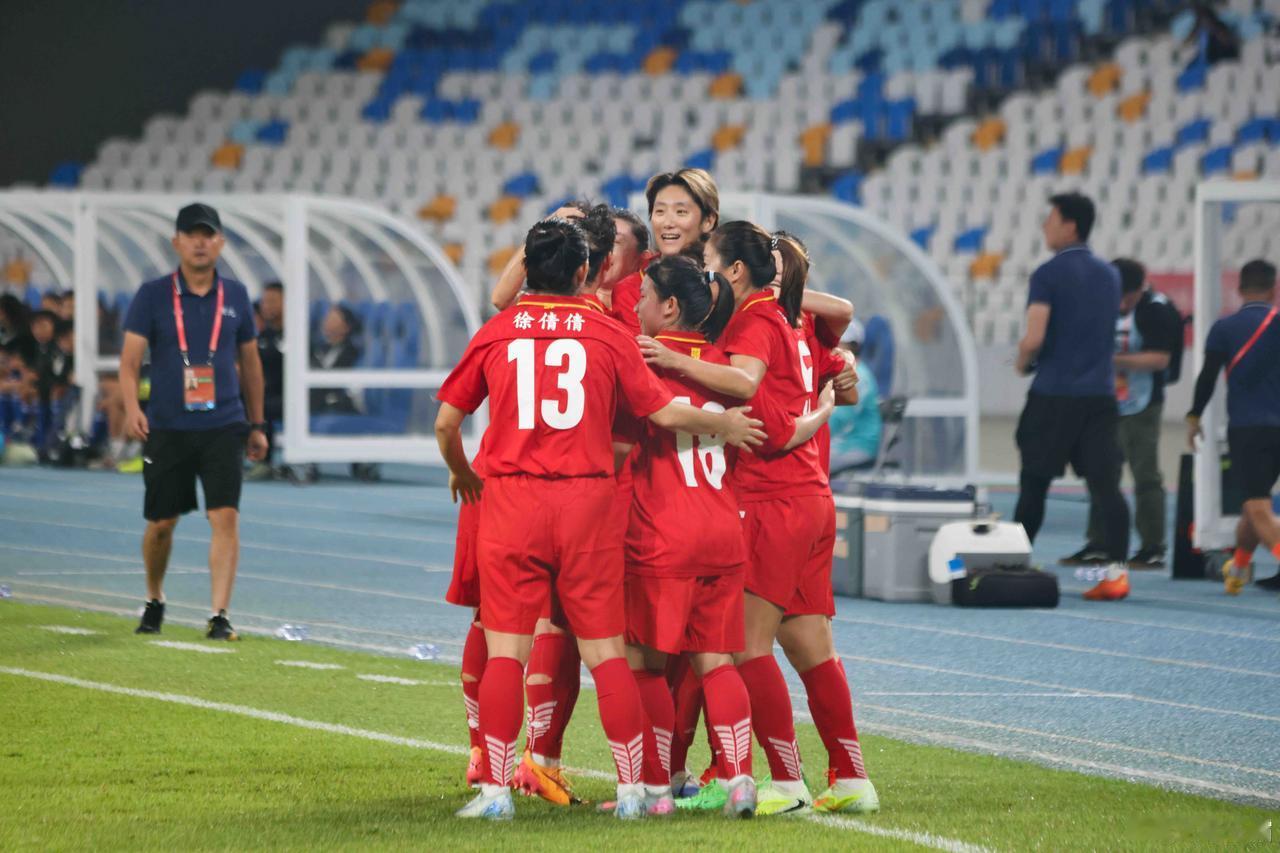 全运会女足淘汰赛今开打！首先是下午16:00进行排位淘汰赛👇内蒙古女足?