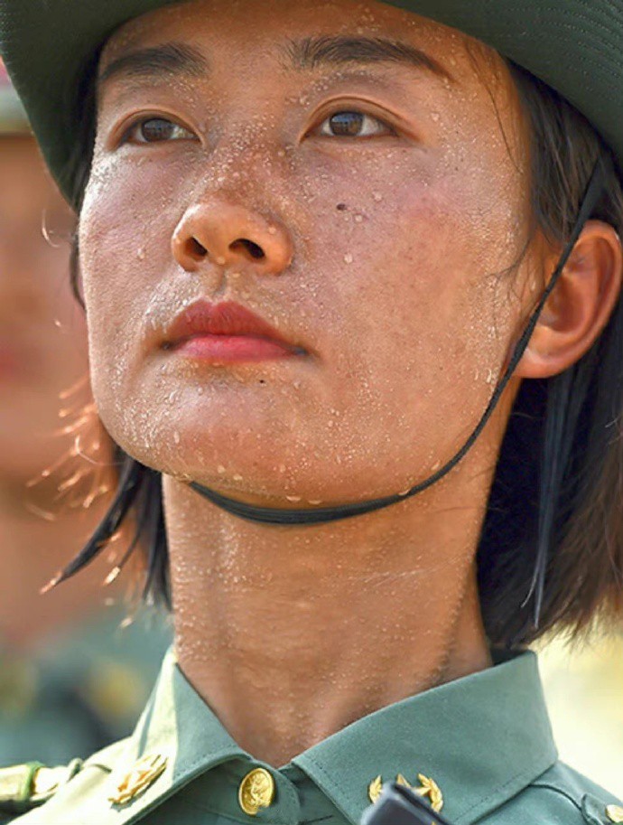 致敬，中国军人