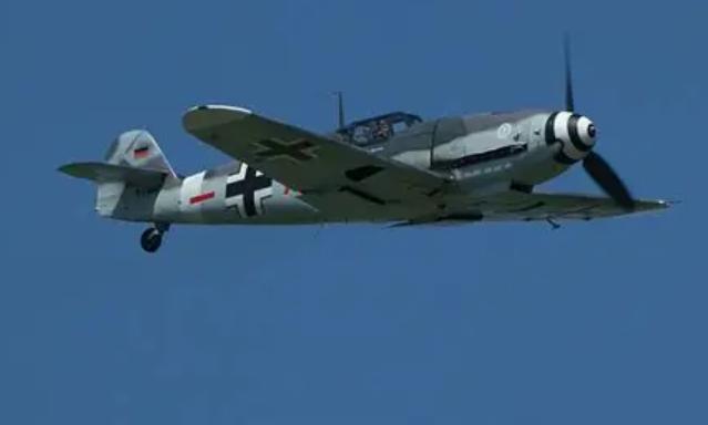 不靠巅峰高光出圈！BF109鏖战全程，扛满德军整场空战很多战机的辉煌，都集中在