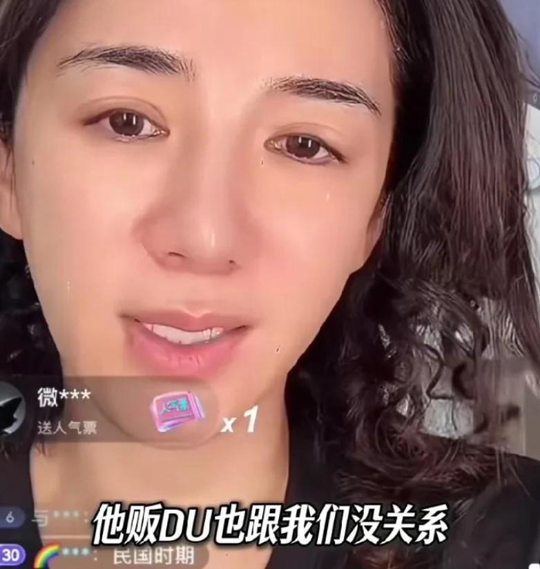 人家黄奕支持女儿做自己喜欢的事有什么错吗？你们爱喜欢不喜欢，至于为这个骂人家吗？