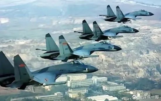 中国空军实力与美军相当吗？这么说吧，中国空军与美军已经不是相当了，而是单方面的超