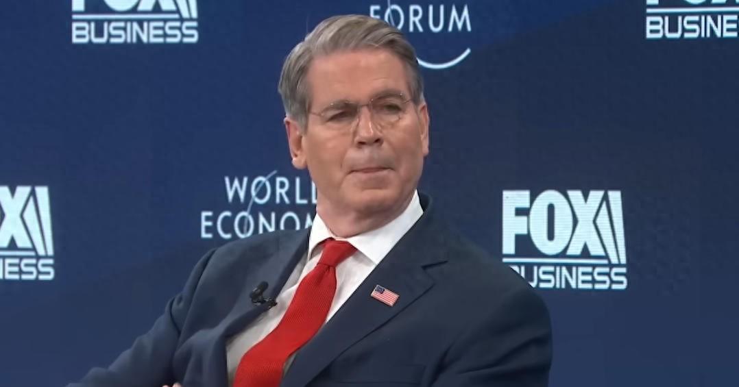 贝森特“看热闹”：中国按期交付稀土我相当满意，中日摩擦没有波及美国…当地时间