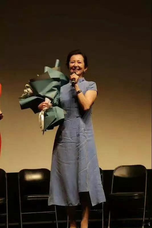 演员刘红梅去世史航悼念刘红梅据，演员刘红梅因病今晨去世。她是史航第一部电视剧《