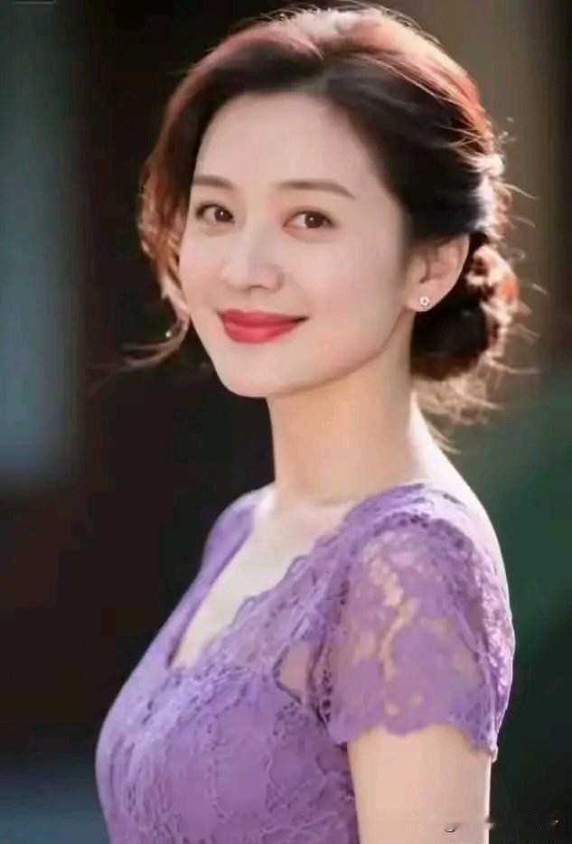 《爱之真谛》床上何来君子样，榻前岂有淑女藏。莫说异性唯生理，两情相悦心共