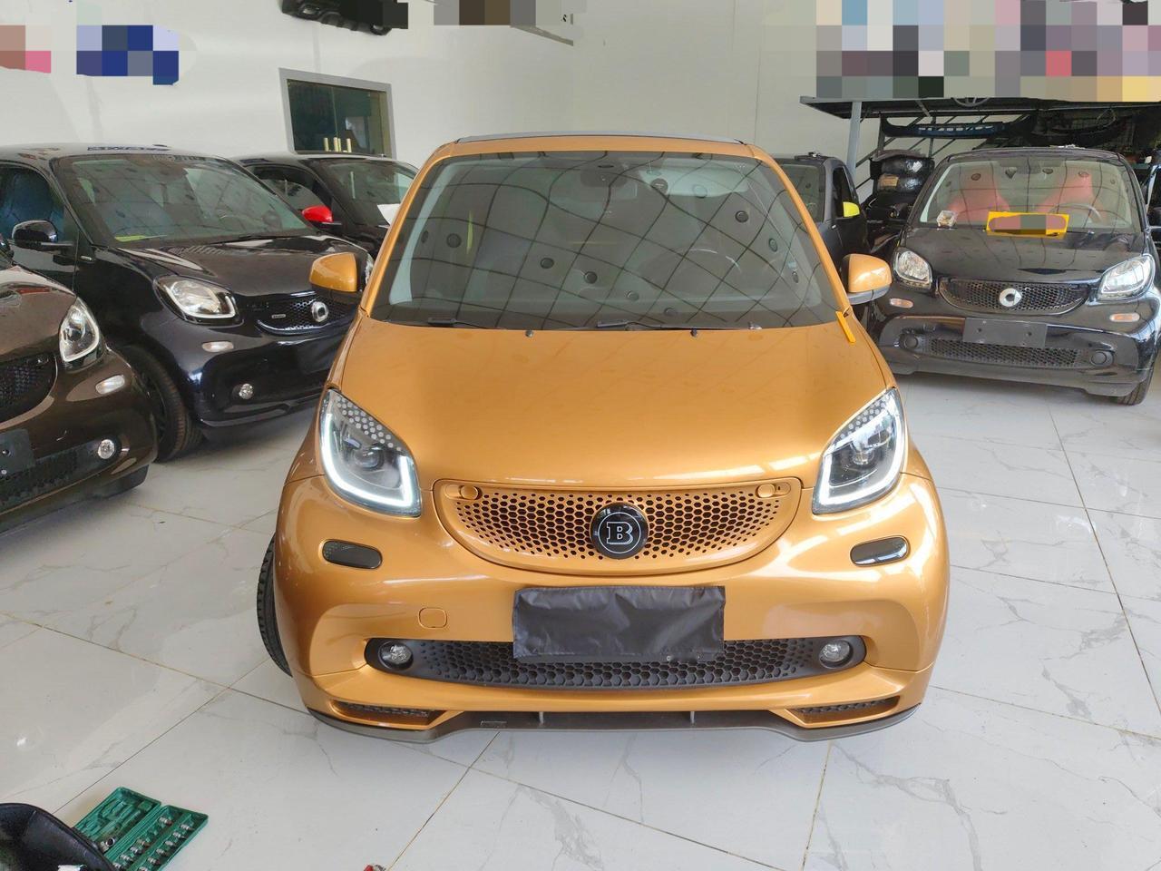 30万的“老头乐”，车标占一半！节前验了一台奔驰smart，2017年1月出厂