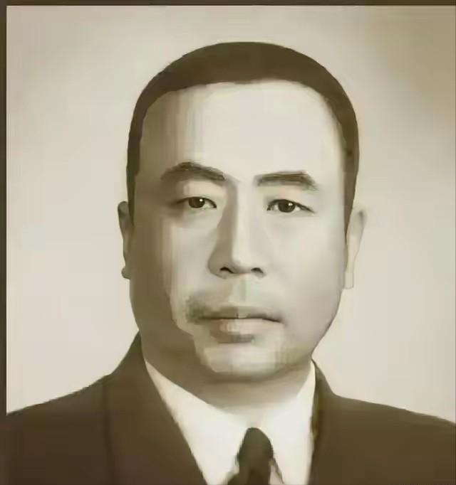 1949年冬天，台北街头寒风刺骨。陈宝仓把妻子和四个孩子送上开往香港的货轮时，最