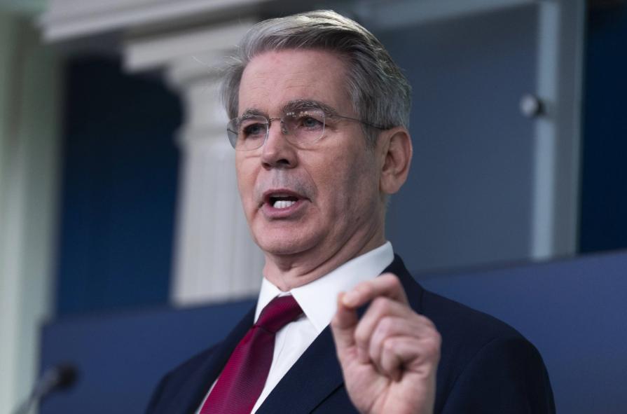 最新消息!美财长通告中方，不许断供稀土，否则后果自负，中国连抛百亿美债!