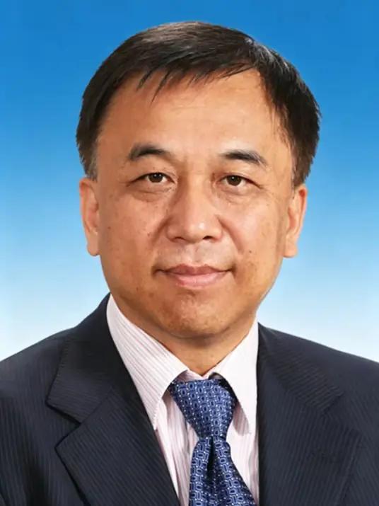 曾任新疆自治区副主席的刘苏社履已调任国家文旅部副部长，他不再担任国家发改委副主任