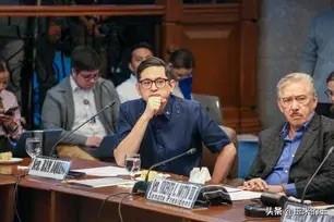 2月5日，包括菲律宾参议员班·阿基诺和前副总统、现那牙市市长林丽妮在内的主要反对