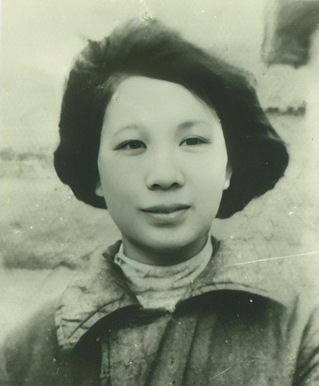 1975年，一老农在一个破碉堡里发现一具女尸，上面还有手铐，经过证实，这竟是国民