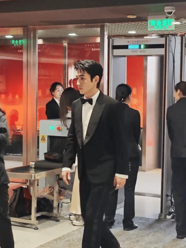 洗洗眼睛⚆ɞ⚆美人影帝朱一龙