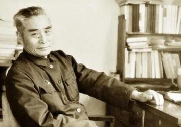 黄维1975年被特赦，国民党带话：要是黄维愿意到台湾，可以补发1948-1975