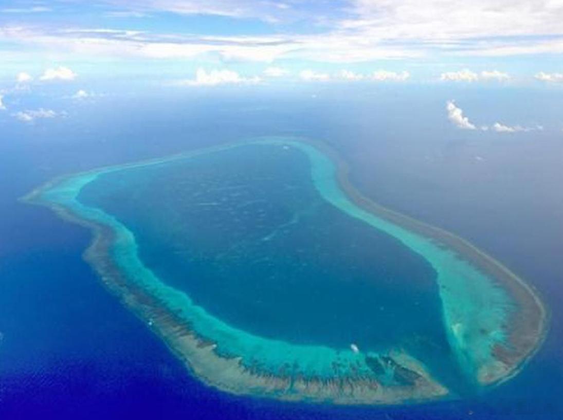 【美国又来搅局黄岩岛，中国回应亮底线】南海风平浪静，本应是东南亚国家共同守护的蓝