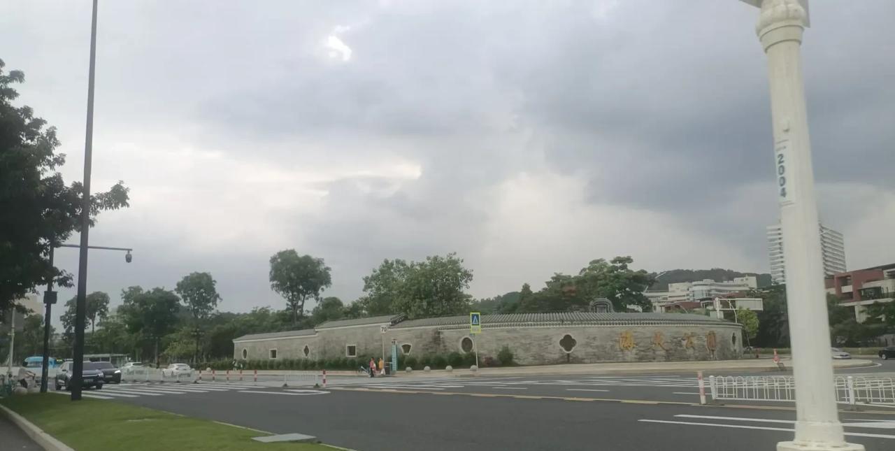 前天，我老公跟朋友去珠海接了一单活做，已经有差不多两个月没去做零工了，一时半会也
