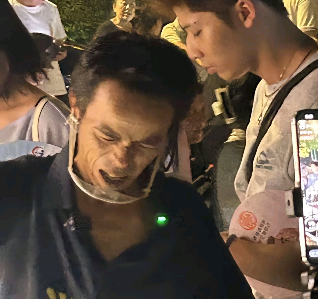 鸡排哥太累没说话被指没有情绪价值国庆期间的鸡排哥：“我已经没有理由再让你等了，