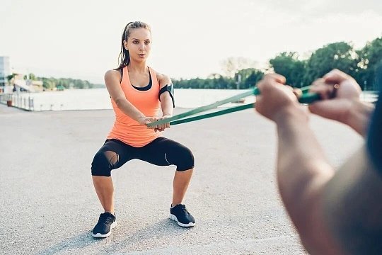 抗阻运动真能减缓皮肤衰老抗阻运动确实能有效减缓皮肤衰老，且有明确科学依据：一项针