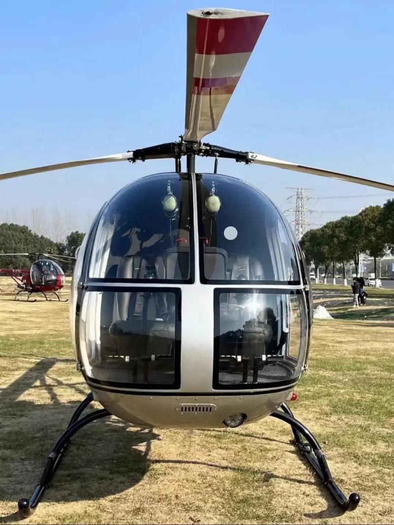 私人飞机才几十万，谁还买车？张雪机车让张雪的名字家喻户晓，张雪没有忘记自己的师