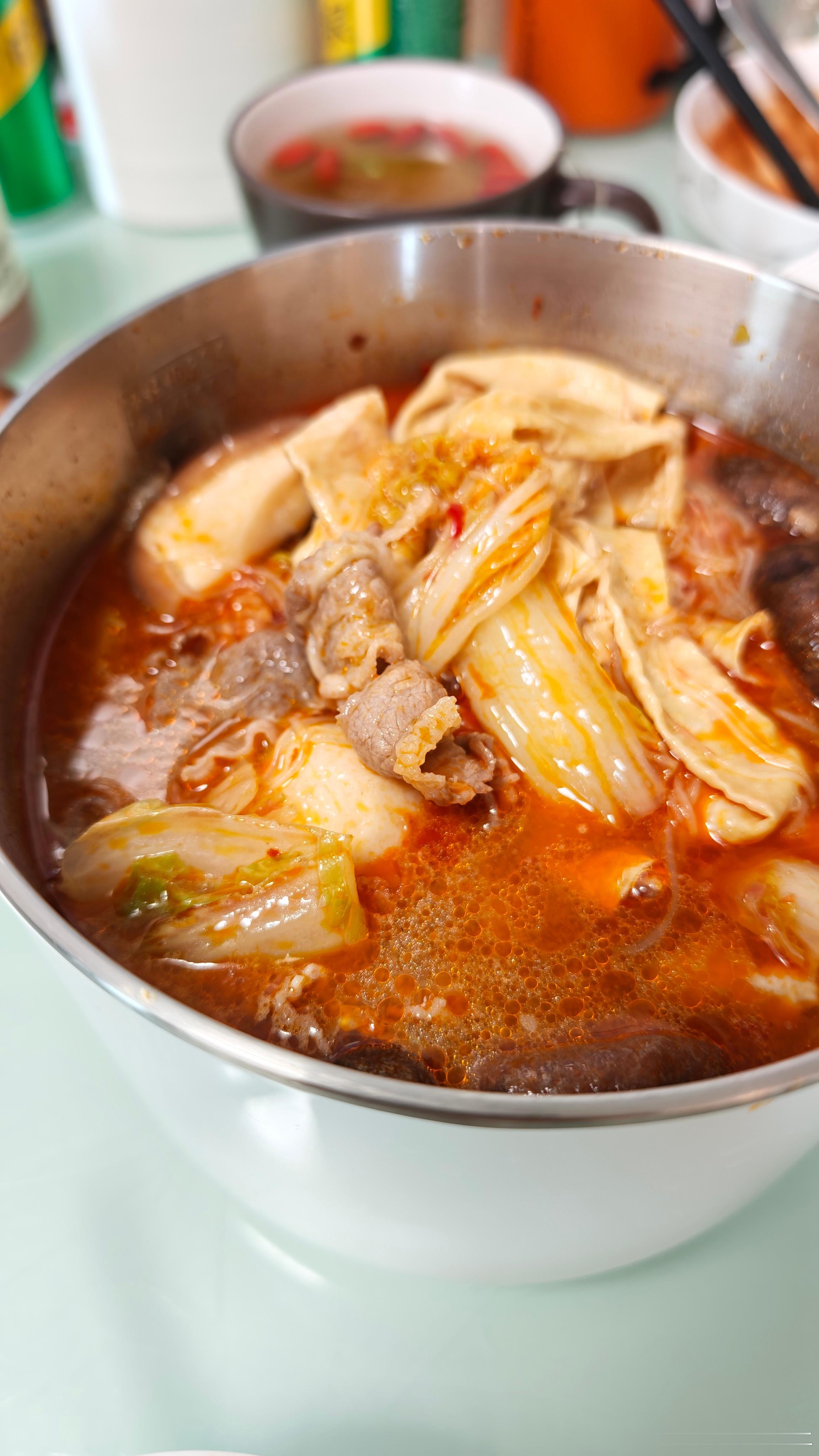 简简单单吃个午餐今天是麻辣烫小火锅儿美食用二八酱是太美味了大家有喜欢二八酱的