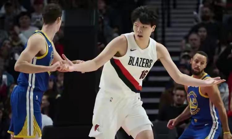 NBA季前赛后，美国媒体重排25年选秀顺位：杨瀚森排在第9顺位，从16位上升了