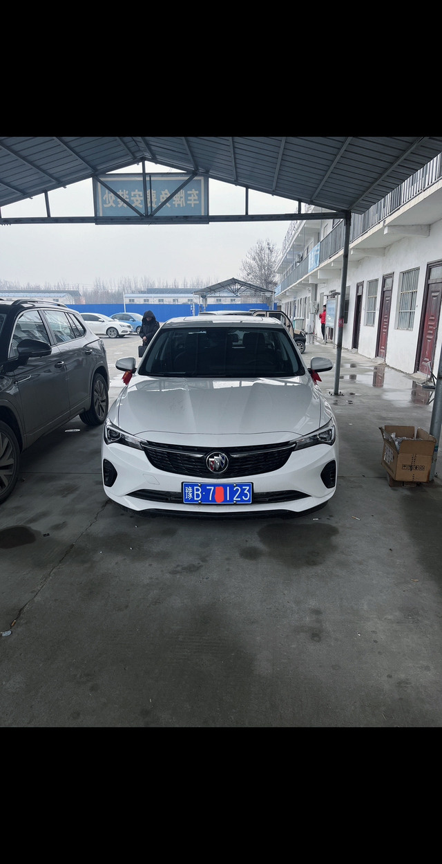 威朗油耗表现1.现在我的威朗10个11个油，是不是和天气以及油的品质有关系呀？